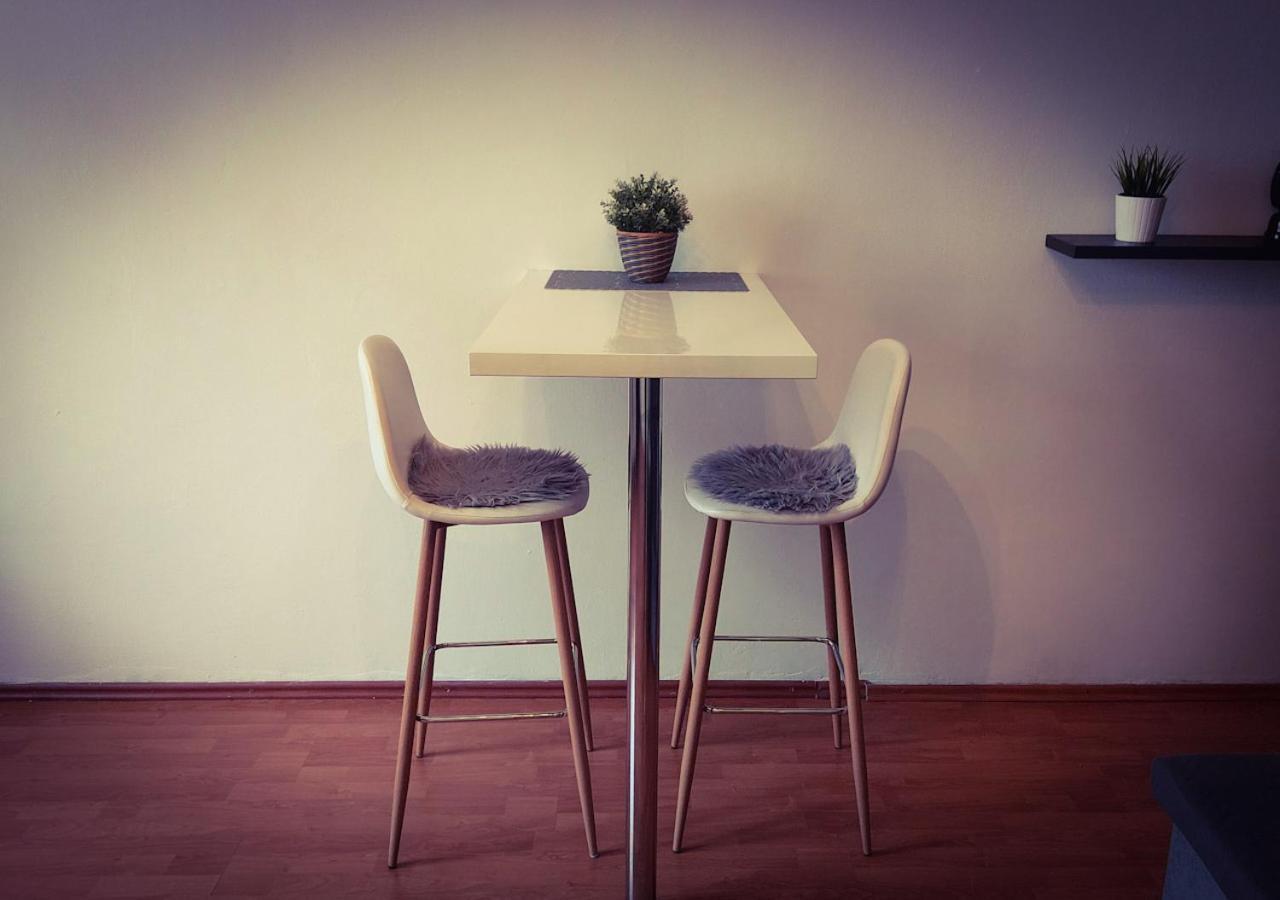 Prague 7Days Apartments - Free Parking Buitenkant foto