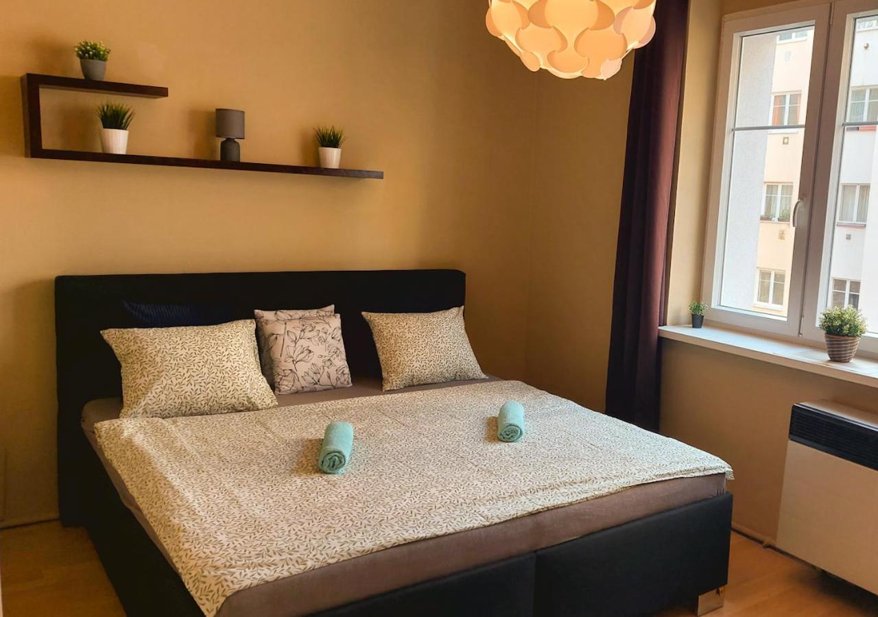 Prague 7Days Apartments - Free Parking Buitenkant foto